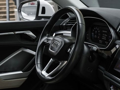Used 2020 Audi Q3 2.0T Premium Plus w/ Premium Plus Package AWD/4WD image 19