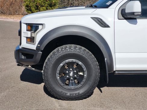 Used 2018 Ford F150 Raptor w/ Equipment Group 802A Luxury image 9