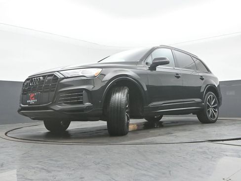 Used 2023 Audi Q7 3.0T Premium Plus w/ Premium Plus Package AWD/4WD image 30