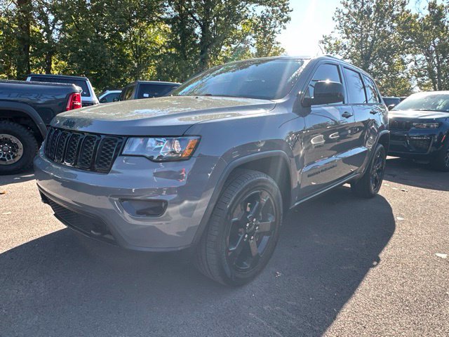 Used 2019 Jeep Grand Cherokee Laredo AWD/4WD image 21