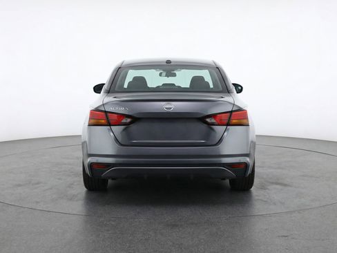 Used 2025 Nissan Altima 2.5 SV image 7