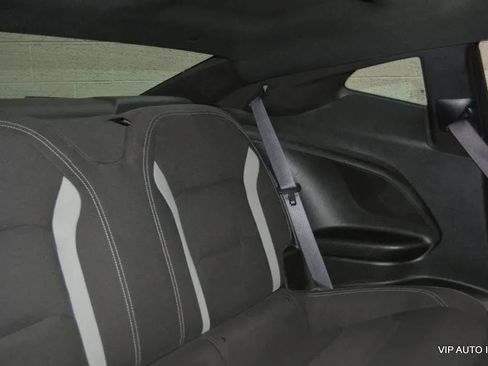Used 2017 Chevrolet Camaro LT w/ Technology Package RWD image 17