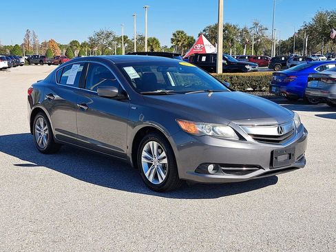 Used 2013 Acura ILX 1.5L image 2