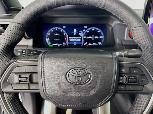 New 2025 Toyota Tacoma TRD Off-Road image 15