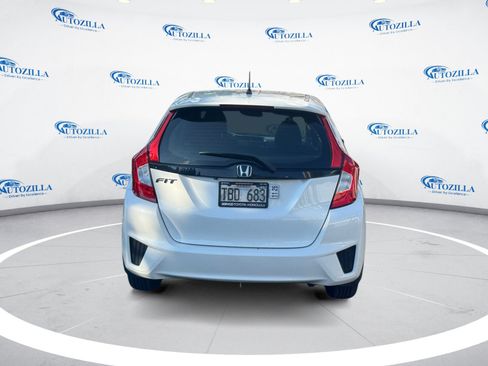 Used 2017 Honda Fit LX image 4