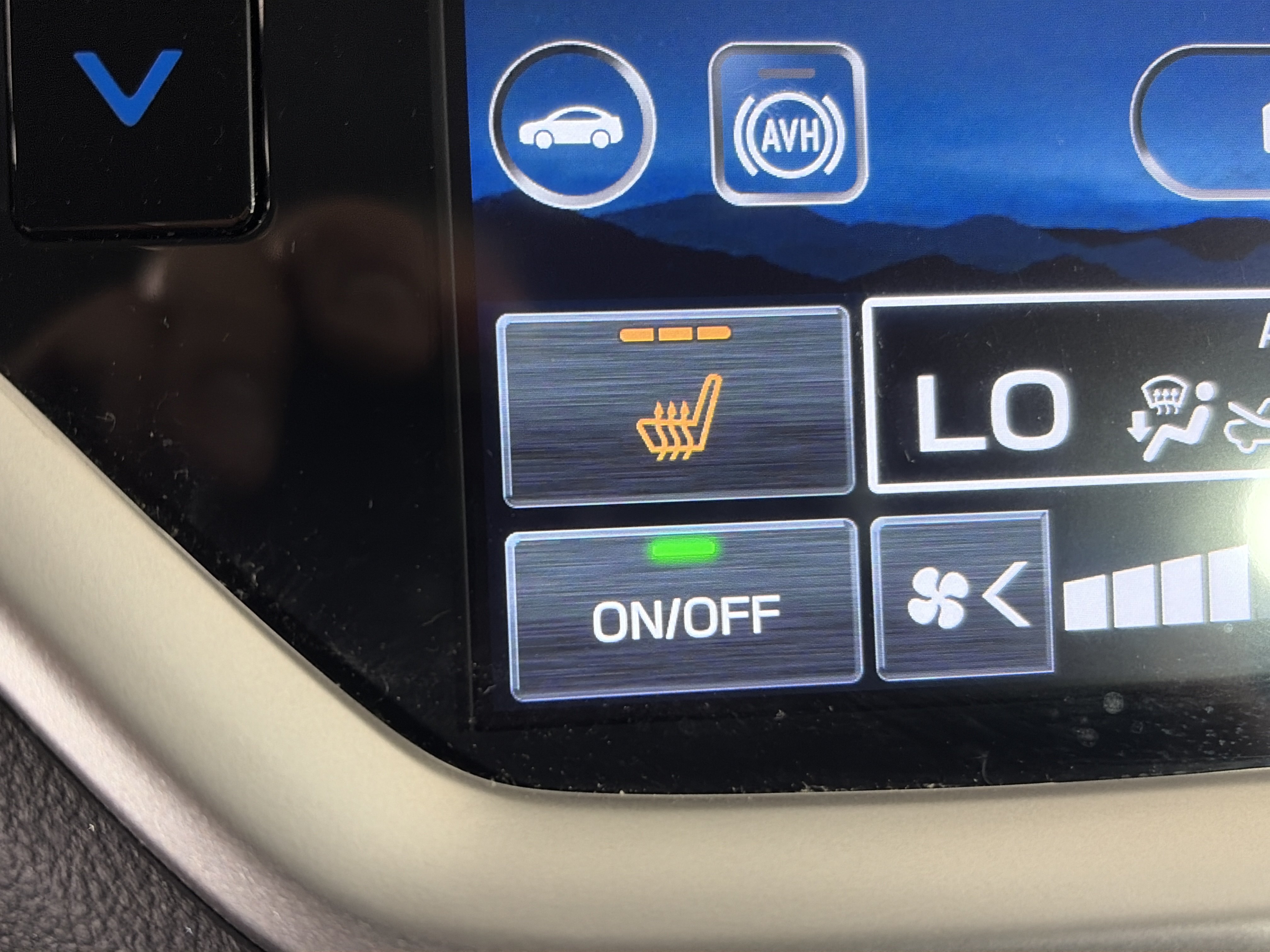 Certified 2025 Subaru Ascent Premium AWD/4WD image 24