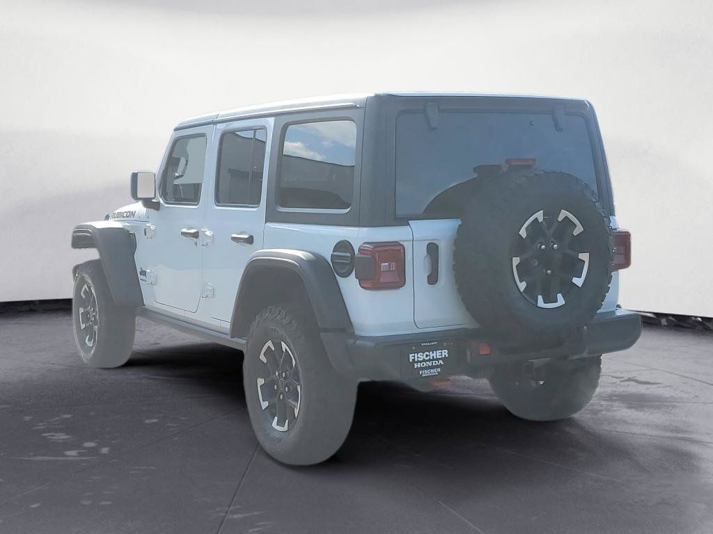 Used 2025 Jeep Wrangler Unlimited Rubicon AWD/4WD image 4