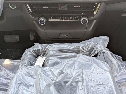 New 2026 Chevrolet Suburban LS RWD image 18