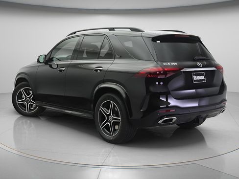 New 2026 Mercedes-Benz GLE 450 4MATIC image 2