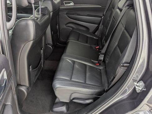 Used 2018 Jeep Grand Cherokee Limited image 14