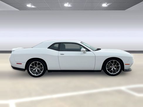 Used 2022 Dodge Challenger GT image 7