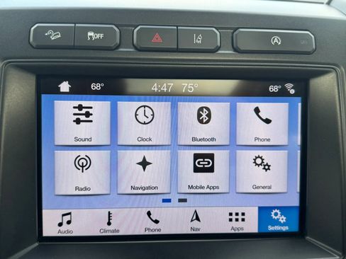 Used 2019 Ford Expedition XLT w/ Equipment Group 202A AWD/4WD image 37
