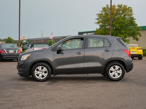 Used 2016 Chevrolet Trax LS FWD image 6