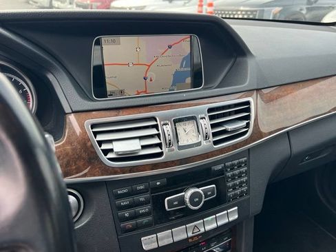 Used 2014 Mercedes-Benz E 350 4MATIC Sedan image 22