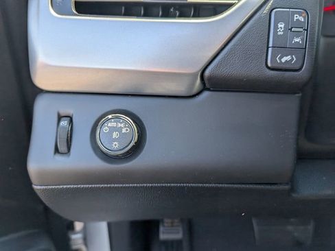 Used 2019 Chevrolet Tahoe LT w/ RST Edition image 36