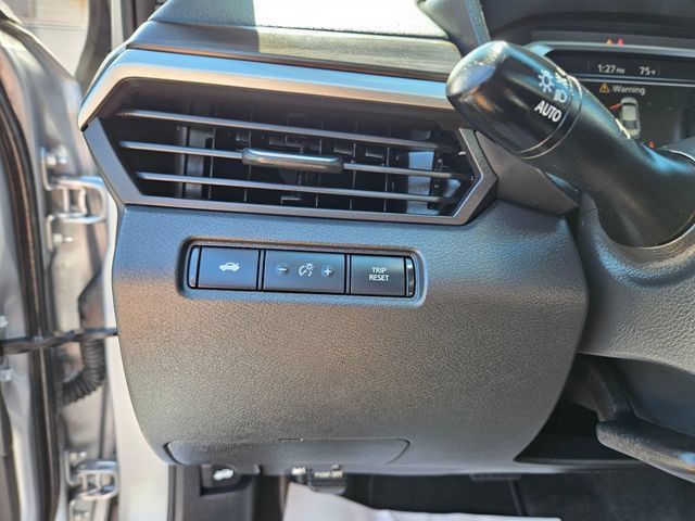 Used 2024 Nissan Altima 2.5 SV FWD image 27