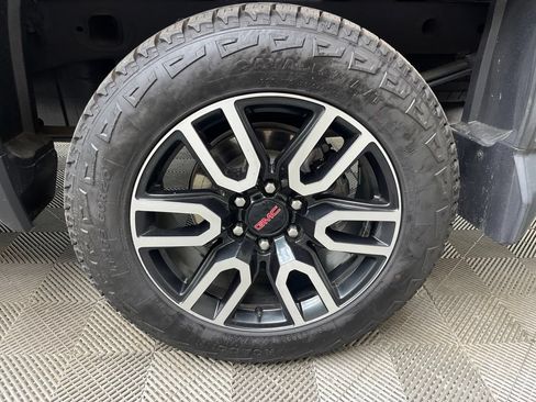 Used 2023 GMC Sierra 1500 AT4 w/ AT4 Premium Package AWD/4WD image 27