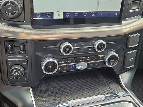 Used 2023 Ford F150 Raptor w/ Raptor Carbon Fiber Package AWD/4WD image 29