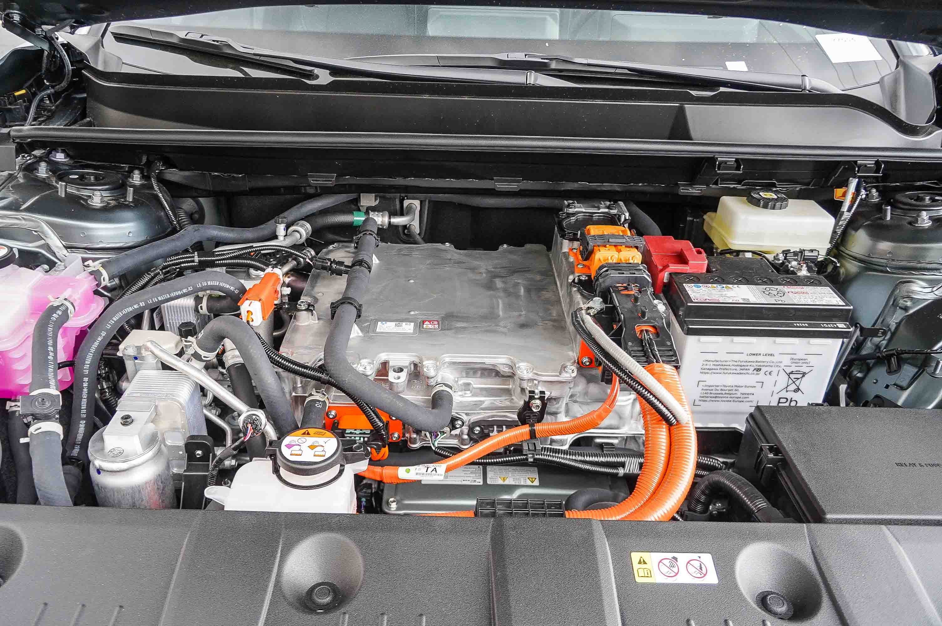 New 2026 Toyota C-HR AWD/4WD image 13