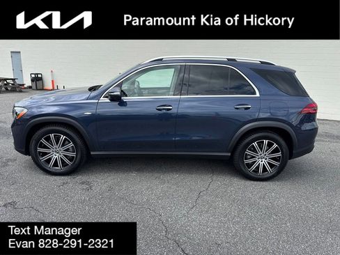 Used 2025 Mercedes-Benz GLE 450e 4MATIC image 4
