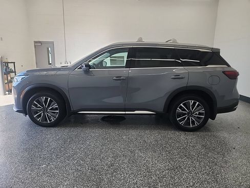 Certified 2026 INFINITI QX60 Luxe w/ Cargo Package AWD/4WD image 2