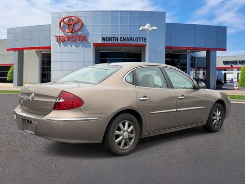 Used 2007 Buick LaCrosse CXL w/ Driver Confidence Package FWD image 7