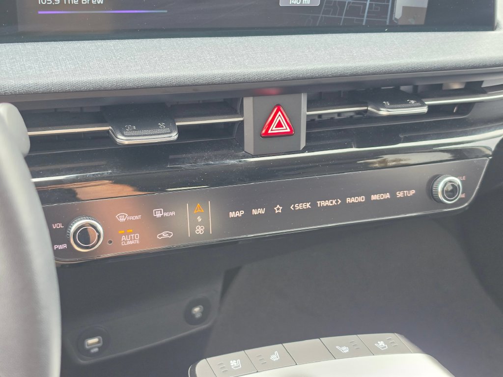 Certified 2024 Kia EV6 Wind RWD image 29