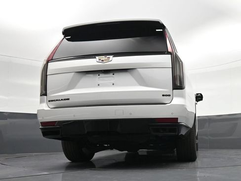 Used 2021 Cadillac Escalade ESV Sport w/ Driver Assist Tech Package RWD image 19