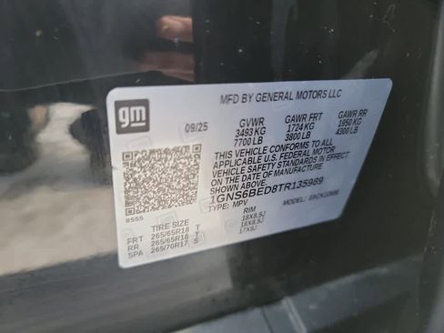 Certified 2026 Chevrolet Suburban LS image 23