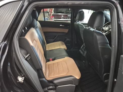 Used 2020 Volkswagen Atlas Cross Sport SEL Premium R-Line AWD/4WD image 24