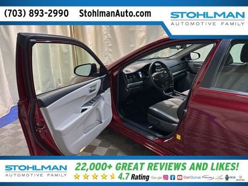 Used 2016 Toyota Camry SE image 11