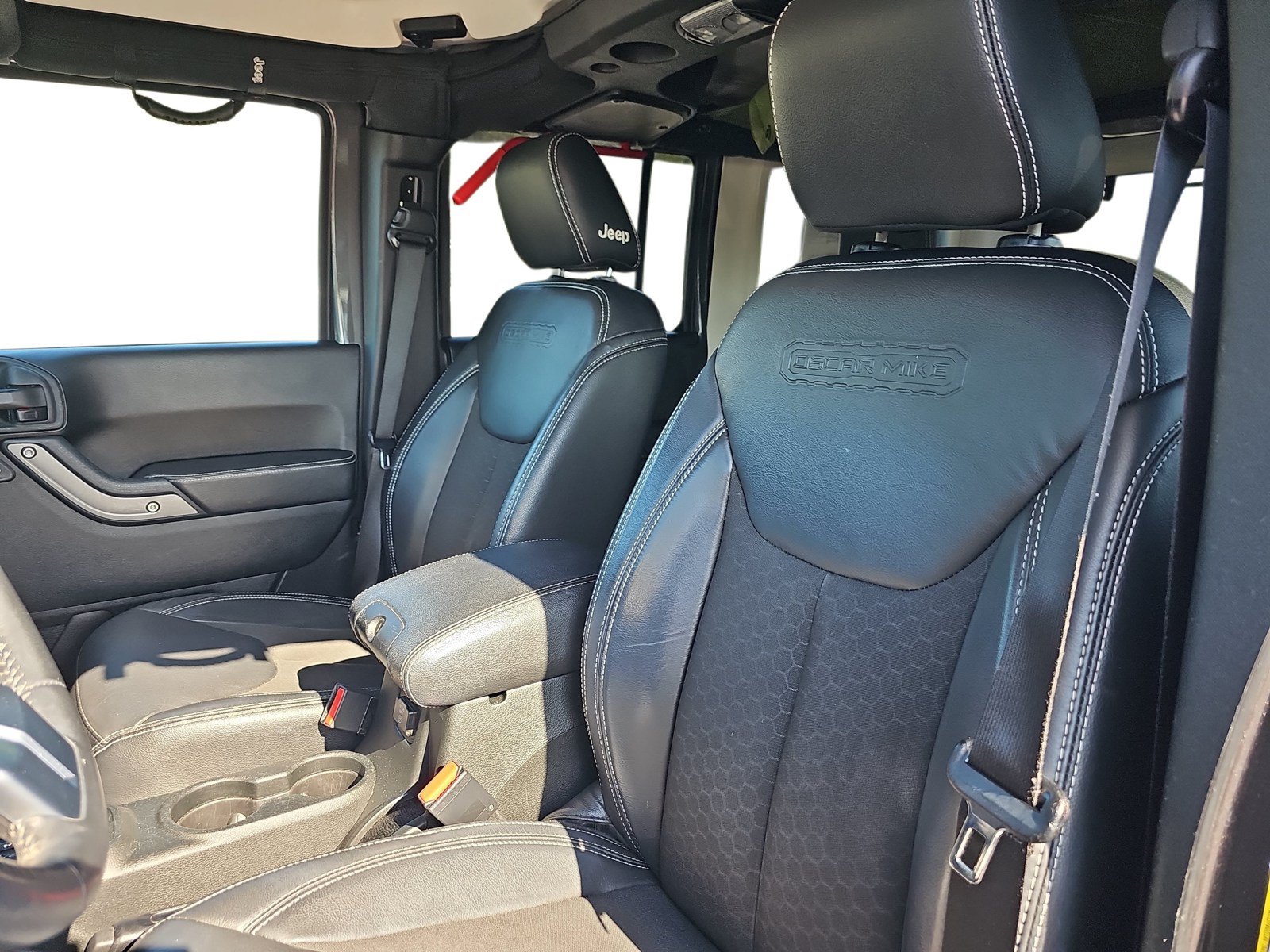 Used 2018 Jeep Wrangler Unlimited Sport AWD/4WD image 12