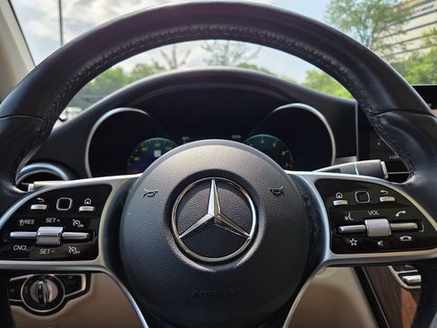 Used 2022 Mercedes-Benz GLC 300 4MATIC image 35