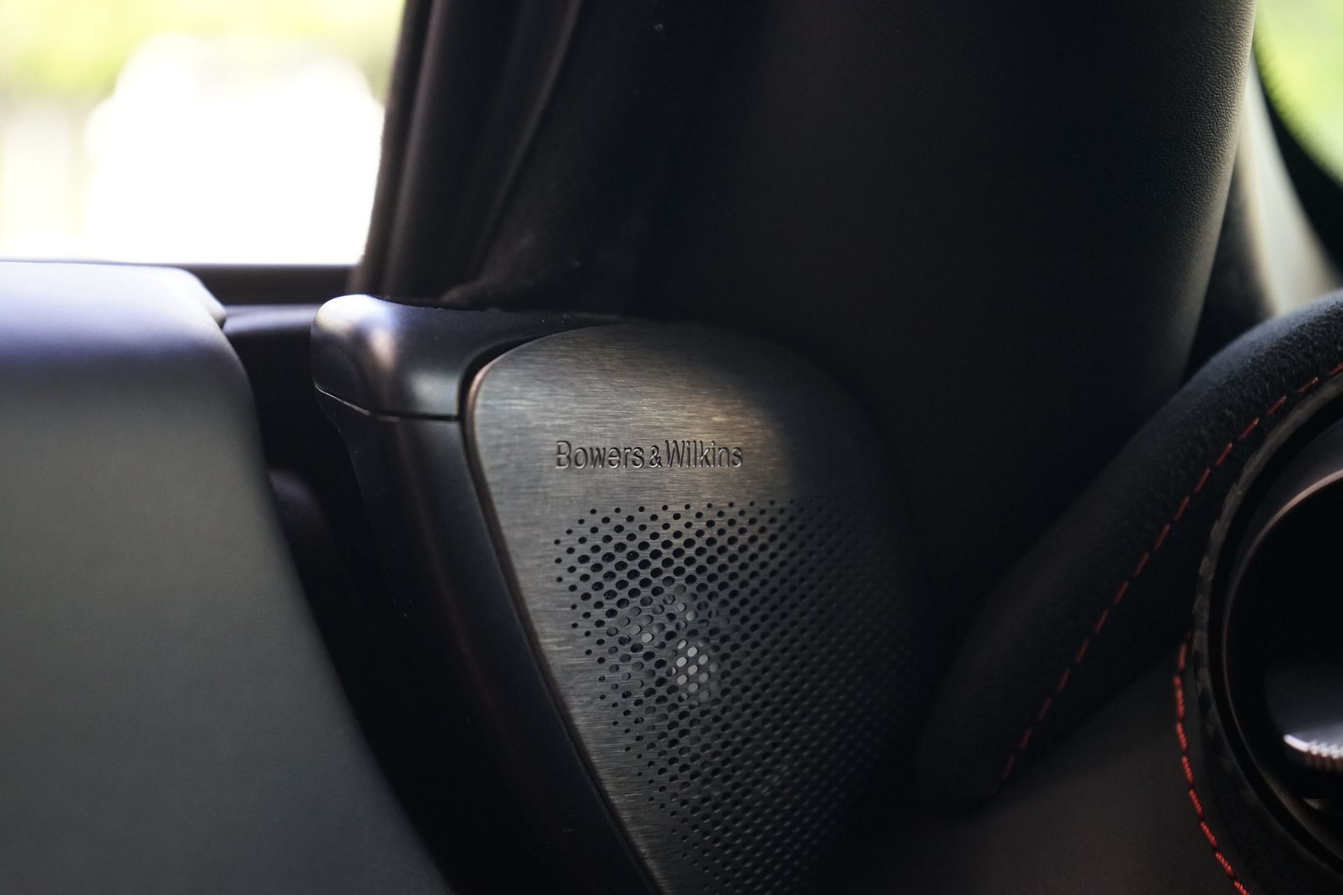 Used 2018 McLaren 720S Performance RWD image 39