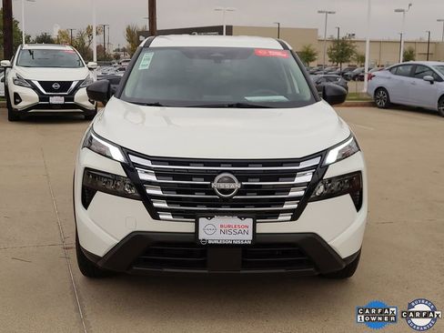 Certified 2025 Nissan Rogue S image 5