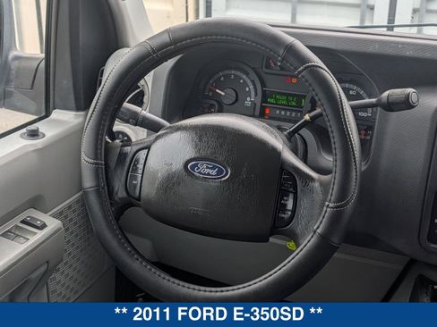Used 2011 Ford E-350 and Econoline 350 XLT image 18