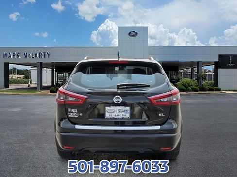 Used 2020 Nissan Rogue Sport SL FWD image 4