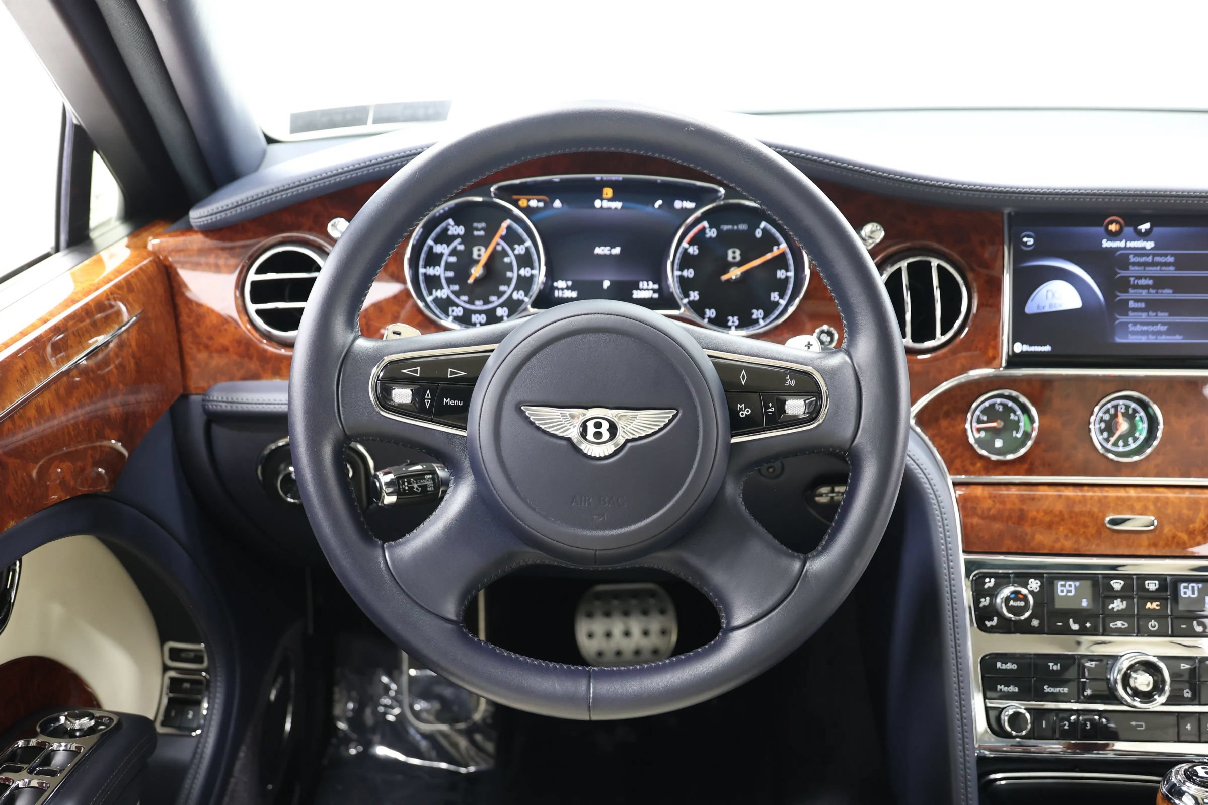 Used 2017 Bentley Mulsanne RWD image 33
