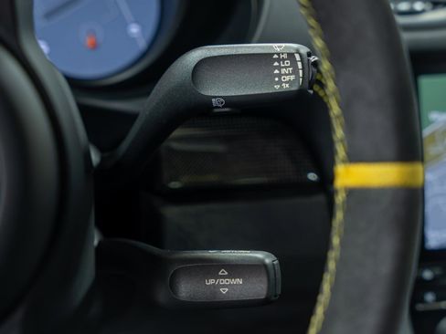 Used 2020 Porsche 718 Cayman GT4 image 98