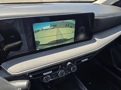 Certified 2025 Nissan Kicks SV w/ Illumination Package FWD image 19