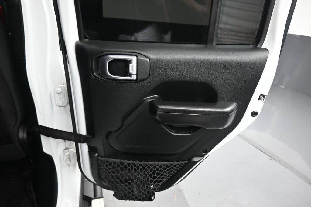 Used 2020 Jeep Wrangler Unlimited Rubicon AWD/4WD image 31