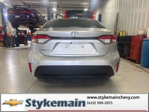 Used 2024 Toyota Corolla LE image 6