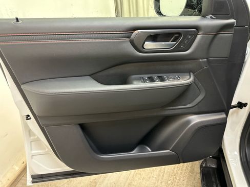 New 2026 Nissan Armada PRO-4X AWD/4WD image 18