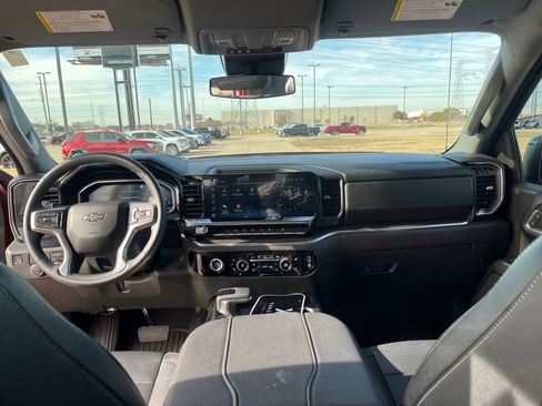 Used 2023 Chevrolet Silverado 1500 RST w/ Z71 Off-Road Package image 15