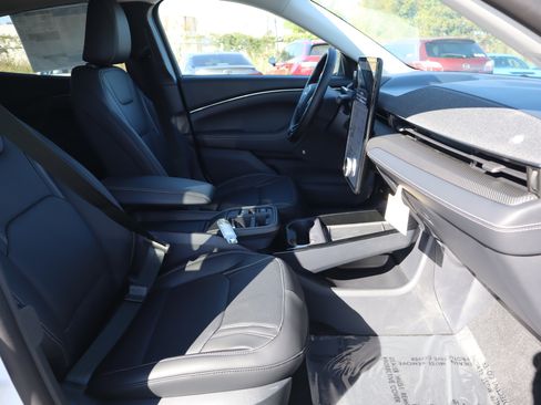 New 2025 Ford Mustang Mach-E Premium image 17