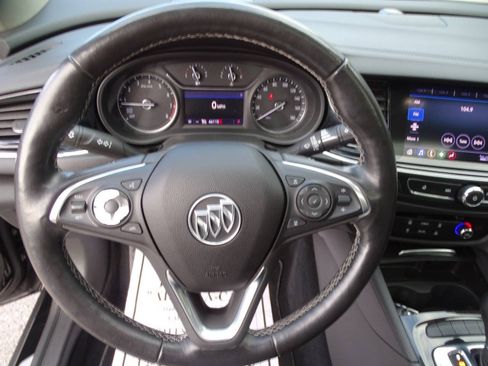 Used 2019 Buick Regal Preferred w/ Driver Confidence Package I FWD image 16