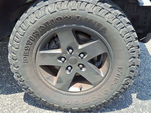 Used 2009 Jeep Wrangler X AWD/4WD image 25
