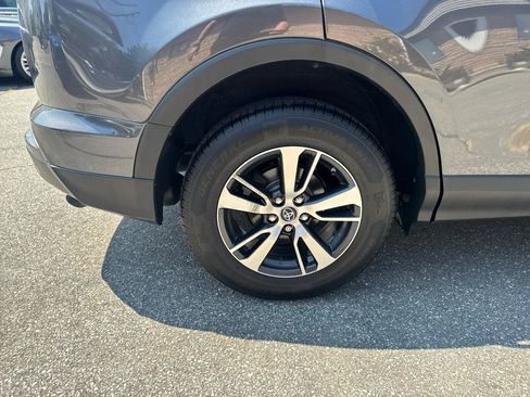 Used 2018 Toyota RAV4 XLE w/ Plus Extra Value Package AWD/4WD image 19