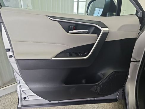 Used 2024 Toyota RAV4 XLE w/ Convenience Package AWD/4WD image 10