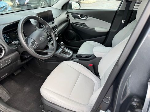 Used 2022 Hyundai Kona Limited image 6